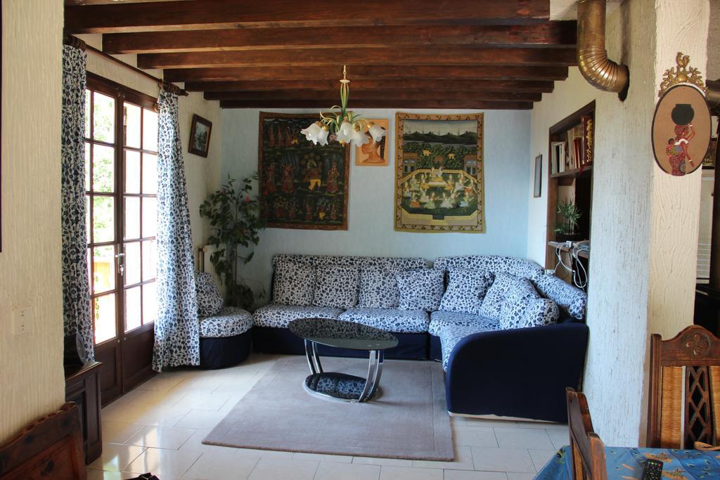 Holiday home Maison de la litiére Pugny-Chatenod Habitación foto